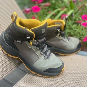 Boys Salomon Hiking Boots